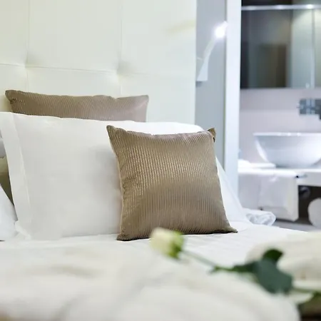 Eleira Luxury Nocleg ze śniadaniem Barolo