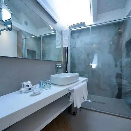 Eleira Luxury